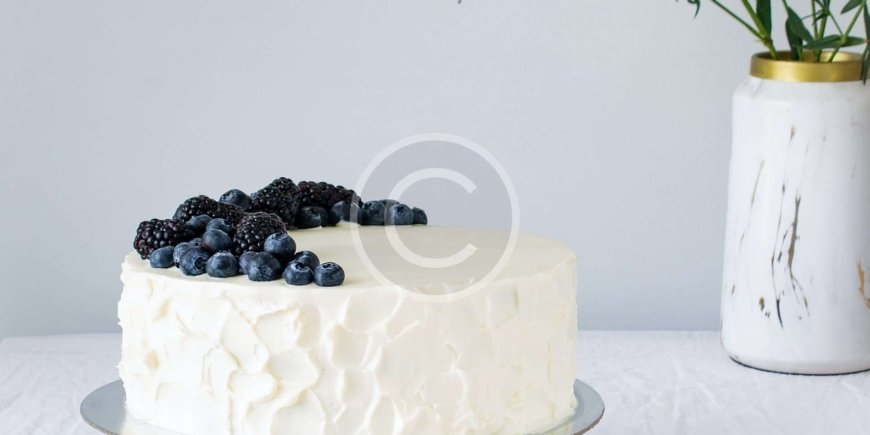 Trending cakes decor for every occasion and preference