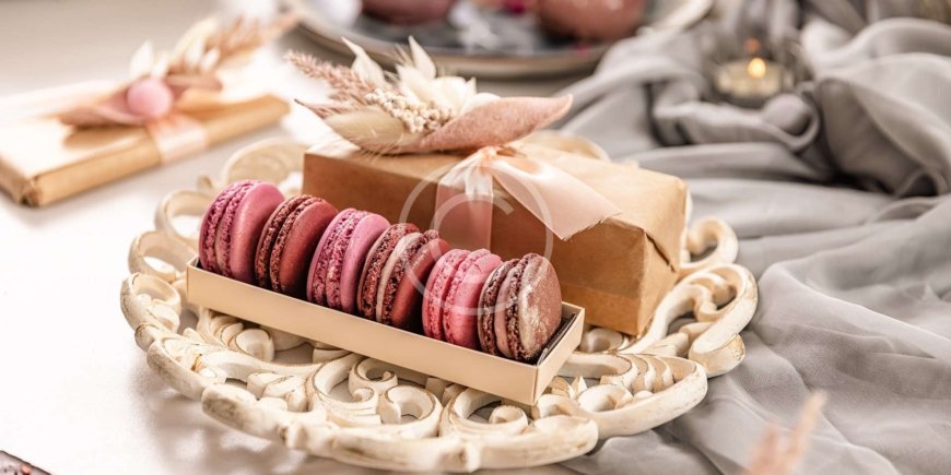 The art of making macarons as the best gift